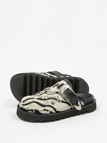 TOGA-PULLA-ZEBRA-PRINT-MULE---BLACK-WHITE-_SS21_GOODHOOD_90226_925x