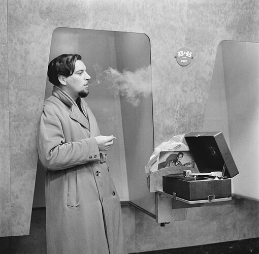 vinyl-booth-history (3)