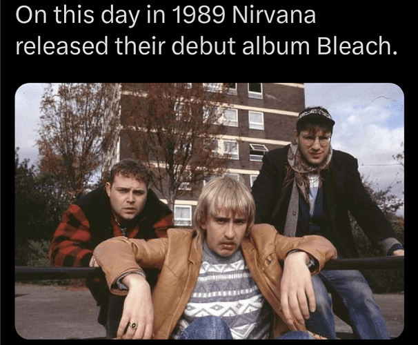 1000033703